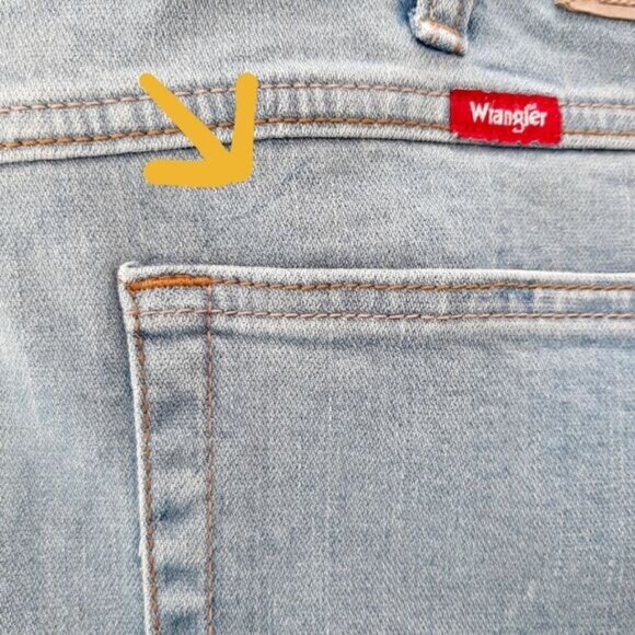 WRANGLER | Relaxed Bootcut Leg Light Blue Jeans Men's Sz 36 Flawed - Picture 12 of 12